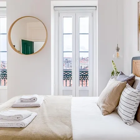 Castelo By Lisbeyond * 리스본