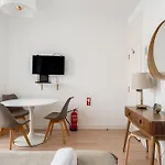 Castelo By Lisbeyond Apartmán