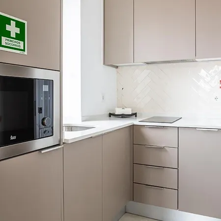 Castelo By Lisbeyond דירה *