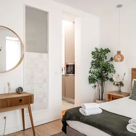 Castelo By Lisbeyond Apartman