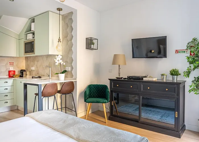 Castelo By Lisbeyond *